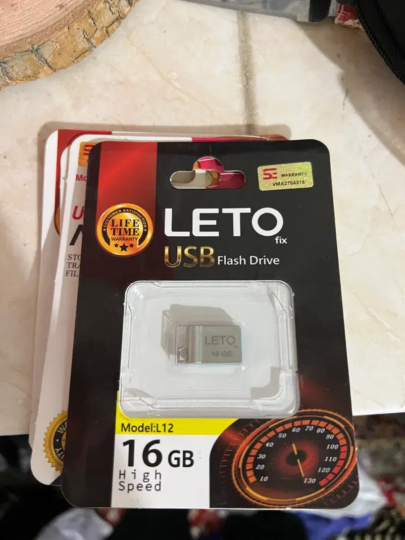 چهار عدد فلش ۱۶گیگ|لوازم جانبی موبایل و تبلت|بندرعباس, |دیوار