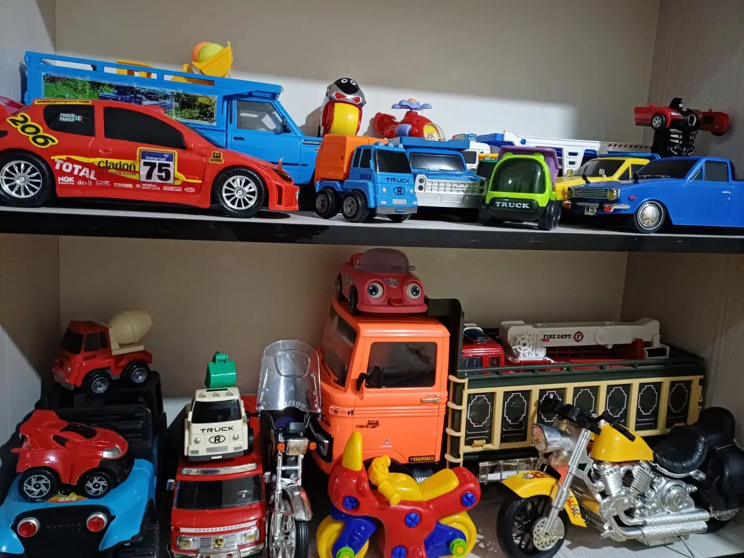 اسباب بازی های نو وخاص|اسباببازی|پرند, فاز ۳|دیوار