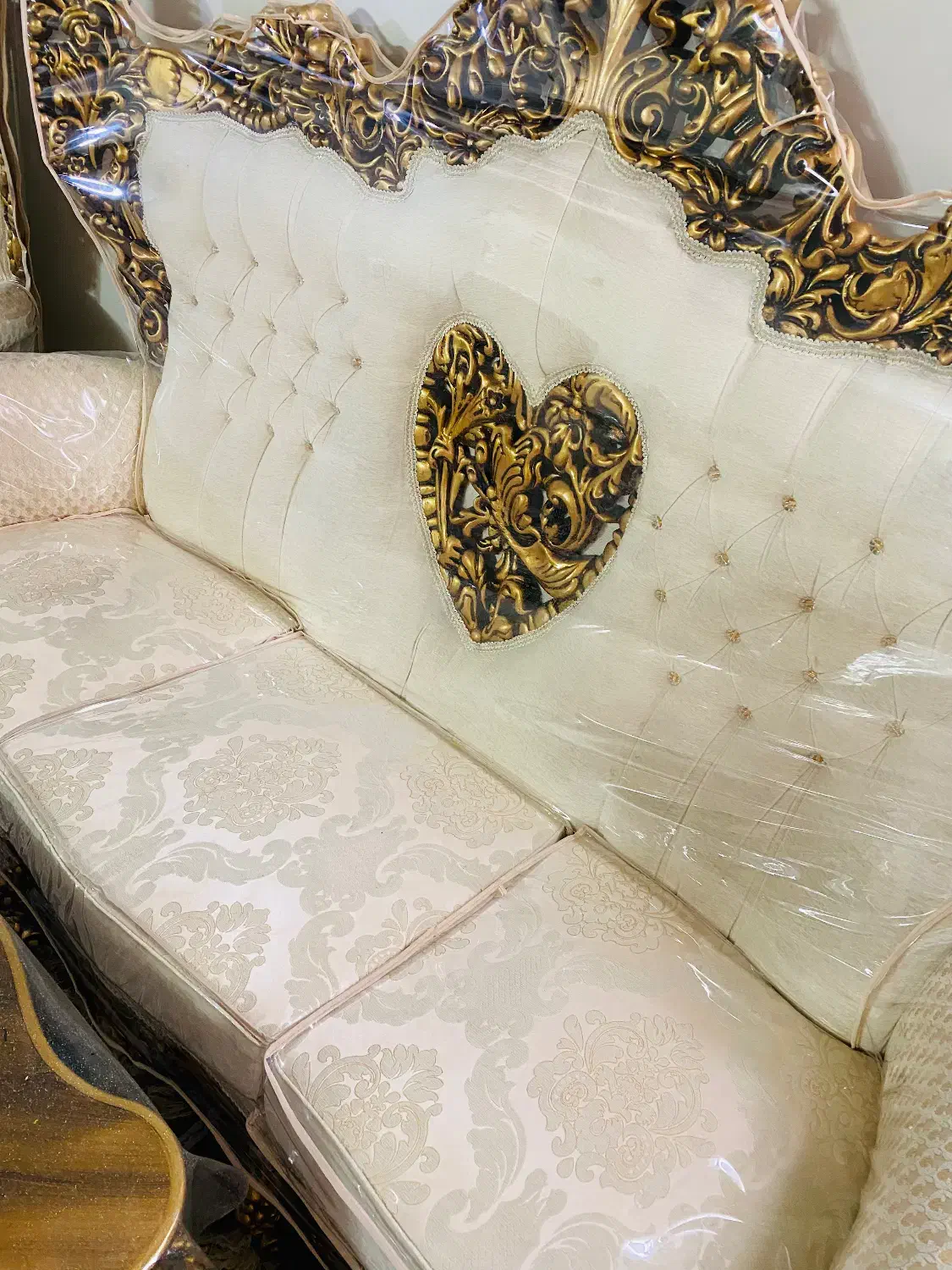 مبلمان سلطنتی نو|مبلمان خانگی و میز عسلی|بروجرد, |دیوار