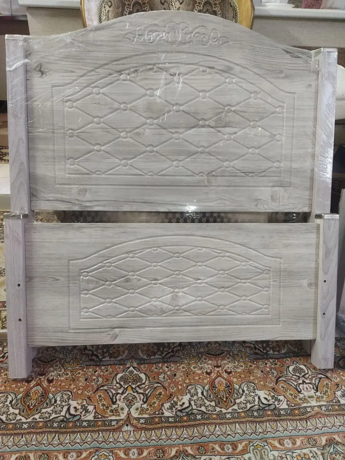 تخت نوجوان|تخت و سرویس خواب|قم, پردیسان|دیوار