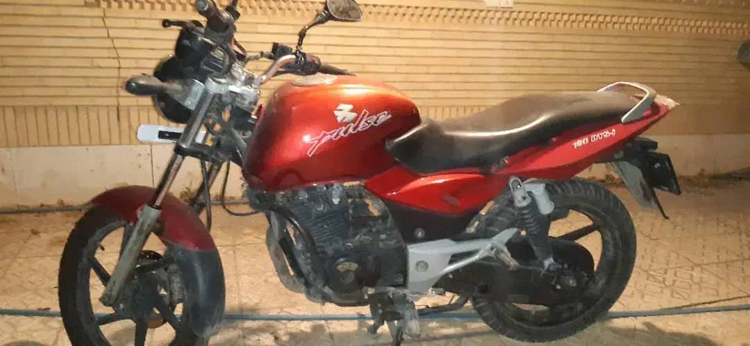 پالس ۱۸۰|موتورسیکلت|اصفهان, ملک‌شهر|دیوار