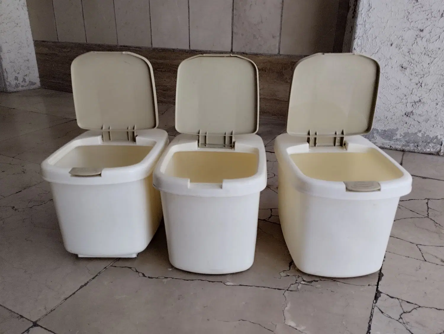 سطل مستطیل چرخ دار ۱۰کیلیوبی|ظروف نگهدارنده، پلاستیکی، یکبارمصرف|تهران, مهران|دیوار