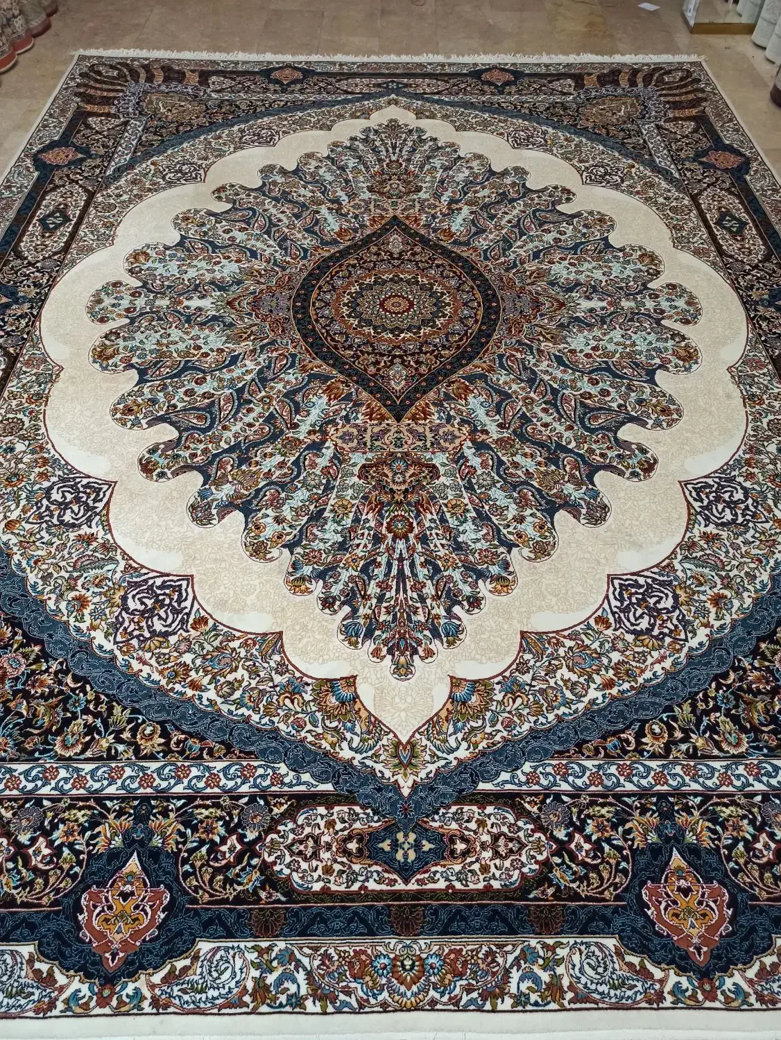 (اندیشه۹۳)دو تخته فرش12متری700شانه تراکم2550|فرش|مشهد, مشکینی (شهرک غرب)|دیوار