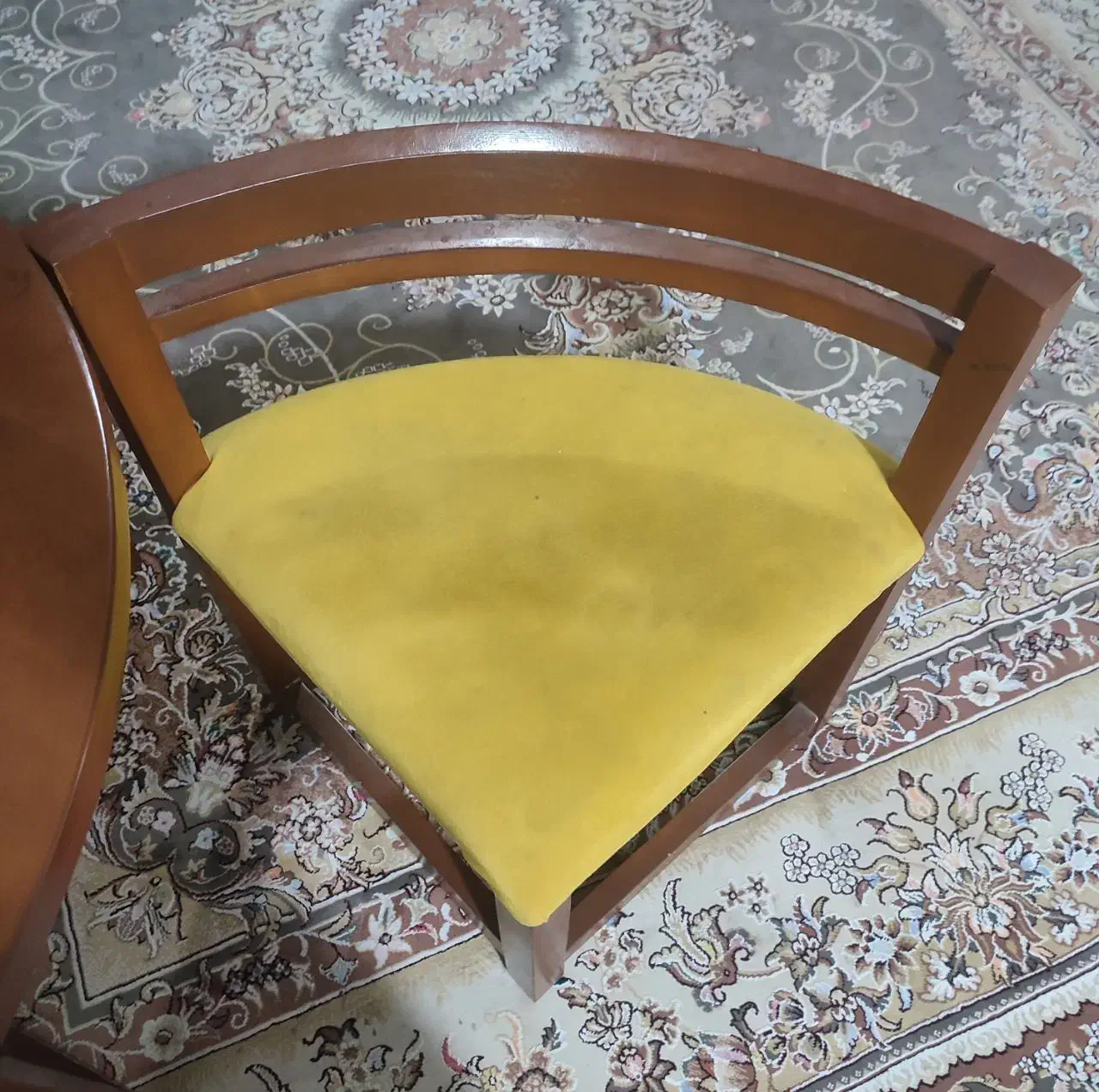 میز ناهارخوری|میز و صندلی غذاخوری|فریدون‌کنار, |دیوار