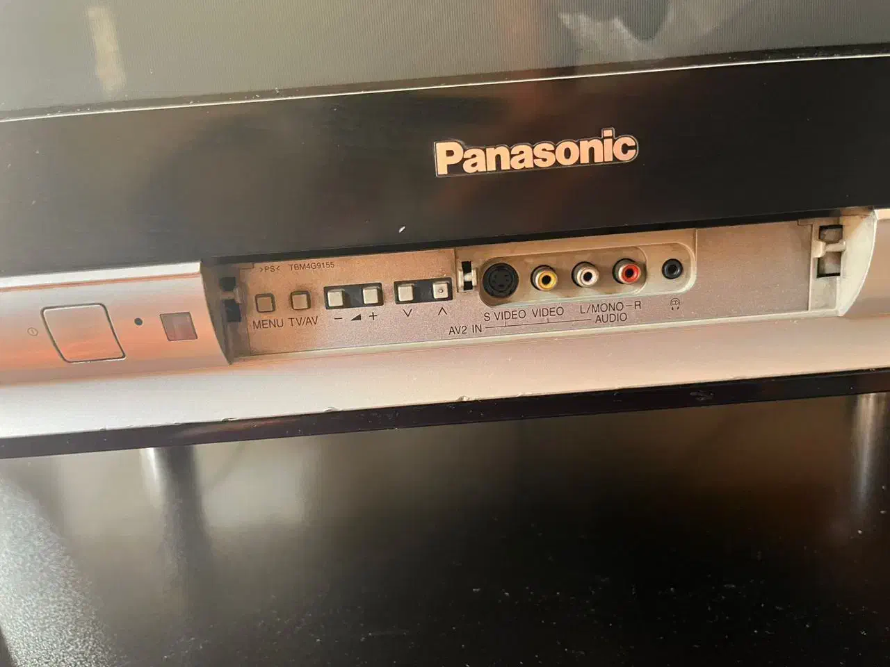 تلویزیون پاناسونیک ۲۹ اینچ|تلویزیون و پروژکتور|مشهد, جانباز|دیوار