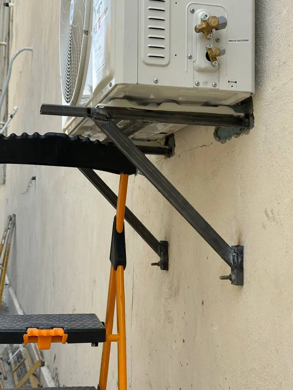 جوشکاری سیار و نصب سیستم خورشیدی|خدمات پیشه و مهارت|مشهد, جاهد شهر|دیوار