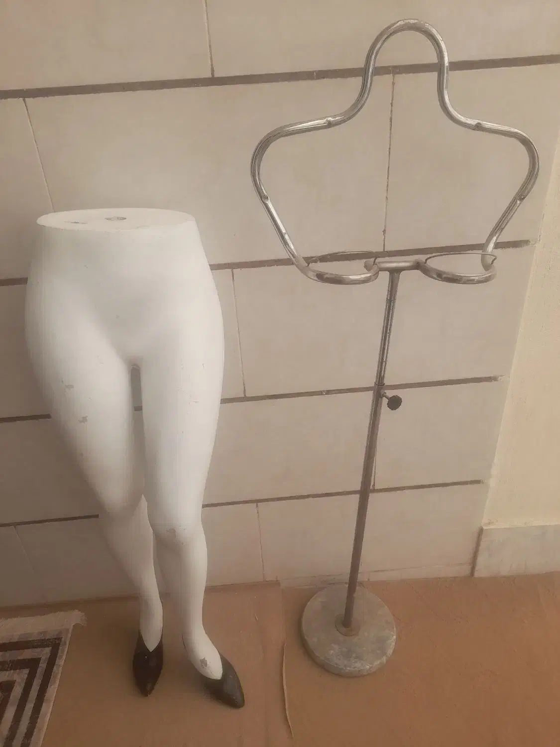 مانکن و رگال لباس در حد نو|فروشگاه و مغازه|زنجان, |دیوار