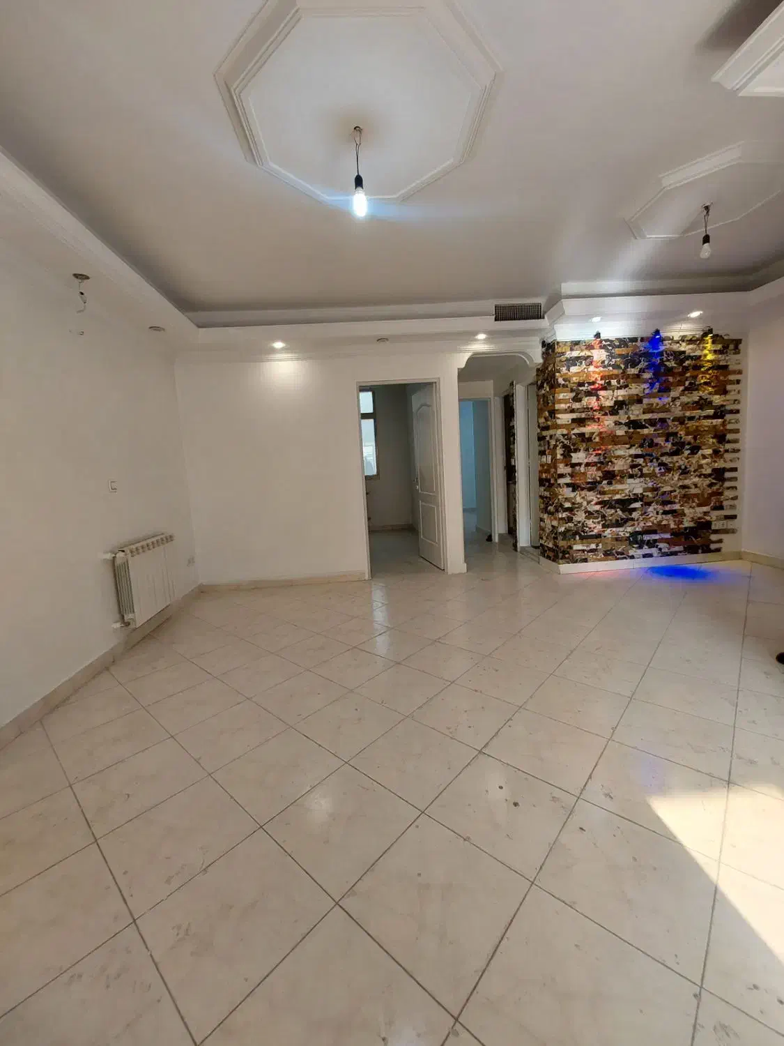 شیخ هادی/ 70 متر/ تک واحدی  و دو خواب