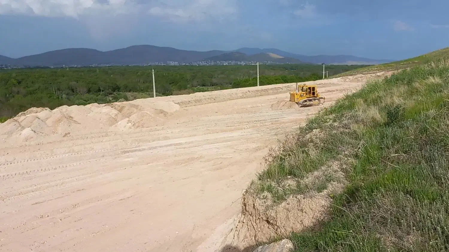 اجاره بلدوزر ملایر.نهاوند. همدان|خدمات باغبانی و درختکاری|ملایر, |دیوار