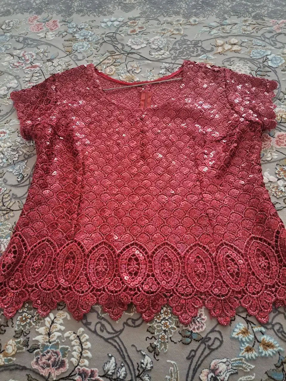 تعدادی لباس اولی ۴۰۰دومی وسومی هرکدوم یه میلیون ا|لباس|اردبیل, |دیوار