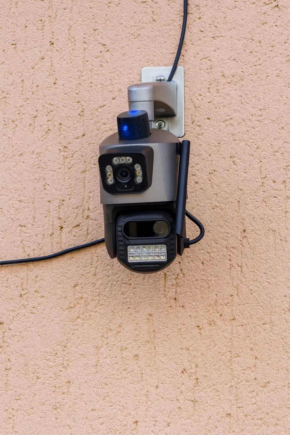 تعقیب سوژه دقیق/سیستم عامل هوشمند|دوربین مداربسته|بندرعباس, |دیوار