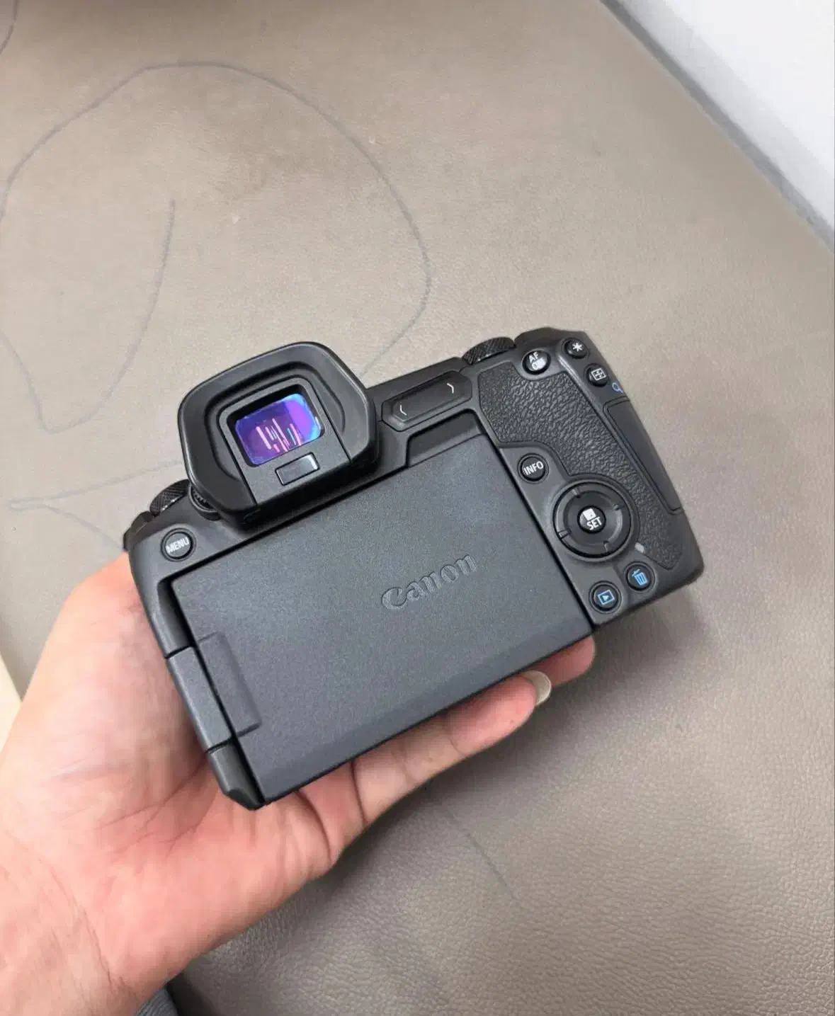 canon r|دوربین عکاسی و فیلمبرداری|سلماس, |دیوار