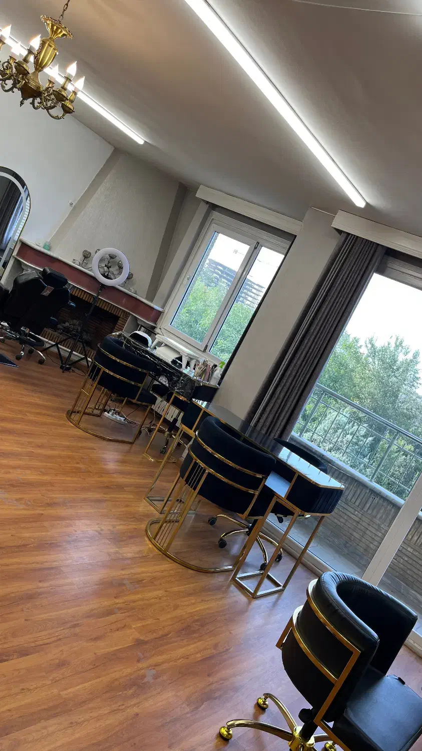 اجاره صندلی|اجارهٔ دفتر کار، اتاق اداری، مطب|اصفهان, باغ زرشک|دیوار