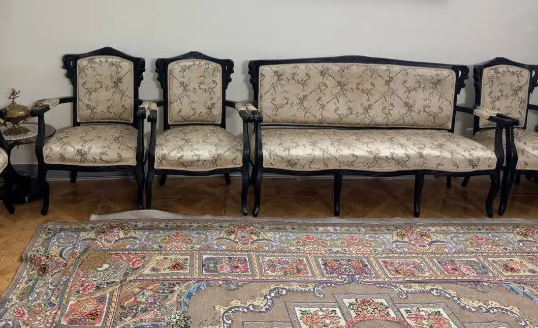 مبل نه نفره استیل کاملا سالم|مبلمان خانگی و میز عسلی|تهران, بهاران|دیوار