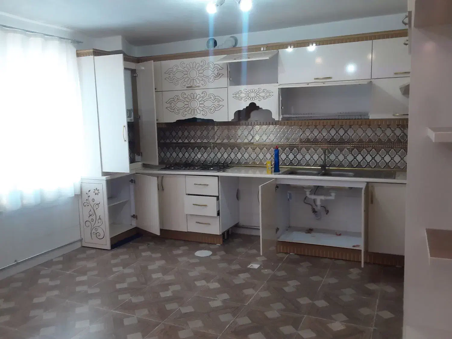 اجاره خانه مسکونی با امکانات کامل|اجارهٔ آپارتمان|مشگین شهر, |دیوار