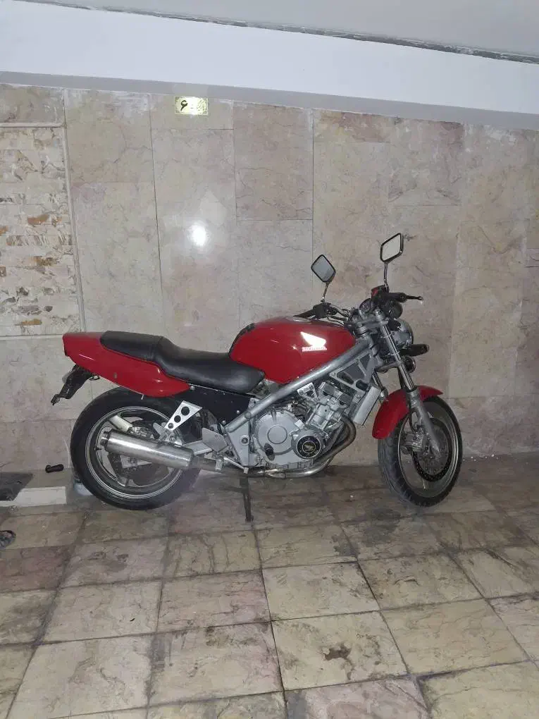 موتور سی بی1|موتورسیکلت|ری, شهید غیوری (ابن باویه)|دیوار