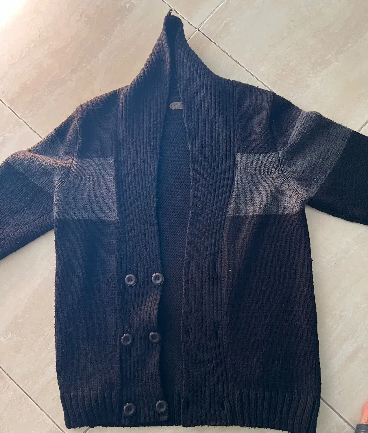 ژاکت (پلیور) در حد نو|لباس|ساری, |دیوار