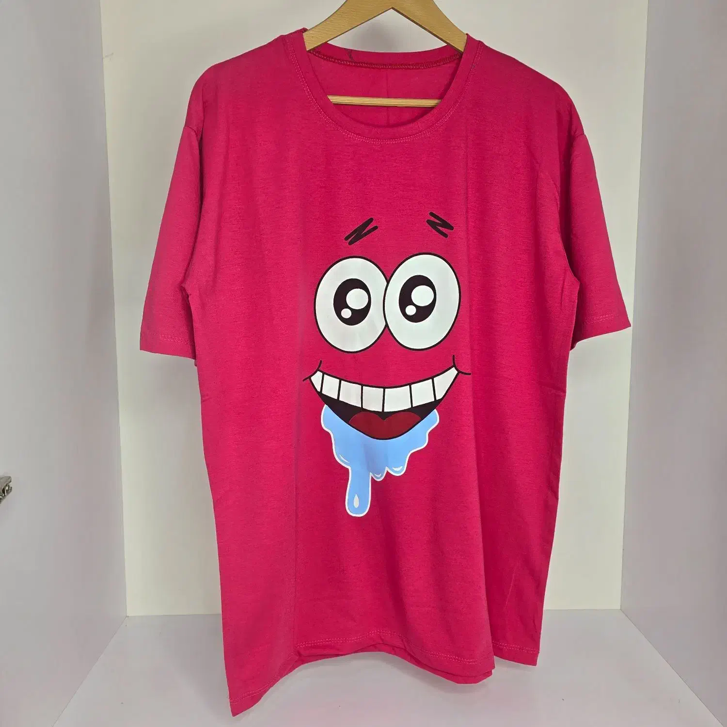 تیشرت انیمیشین|لباس|بافق, |دیوار