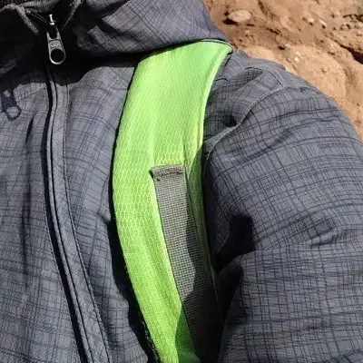 کوله پشتی گمشده|کیف، کفش، کمربند|نیشابور, فضل|دیوار