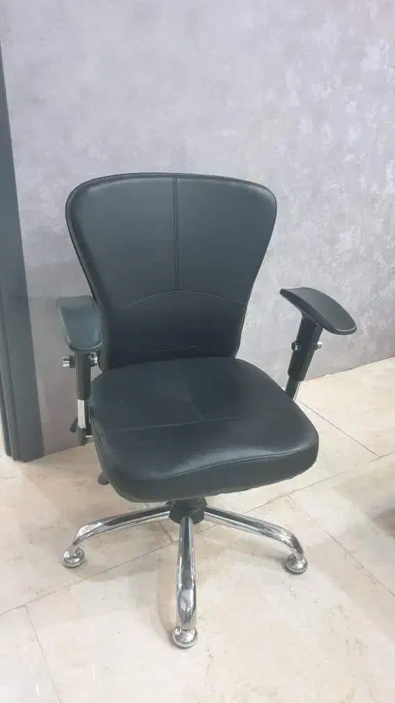 میز و صندلی اداری|مبلمان اداری|لاهیجان, انقلاب|دیوار