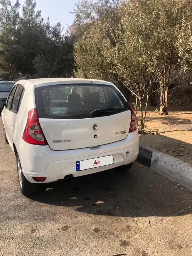 ساندرو|خودرو سواری و وانت|تهران, نیاوران|دیوار