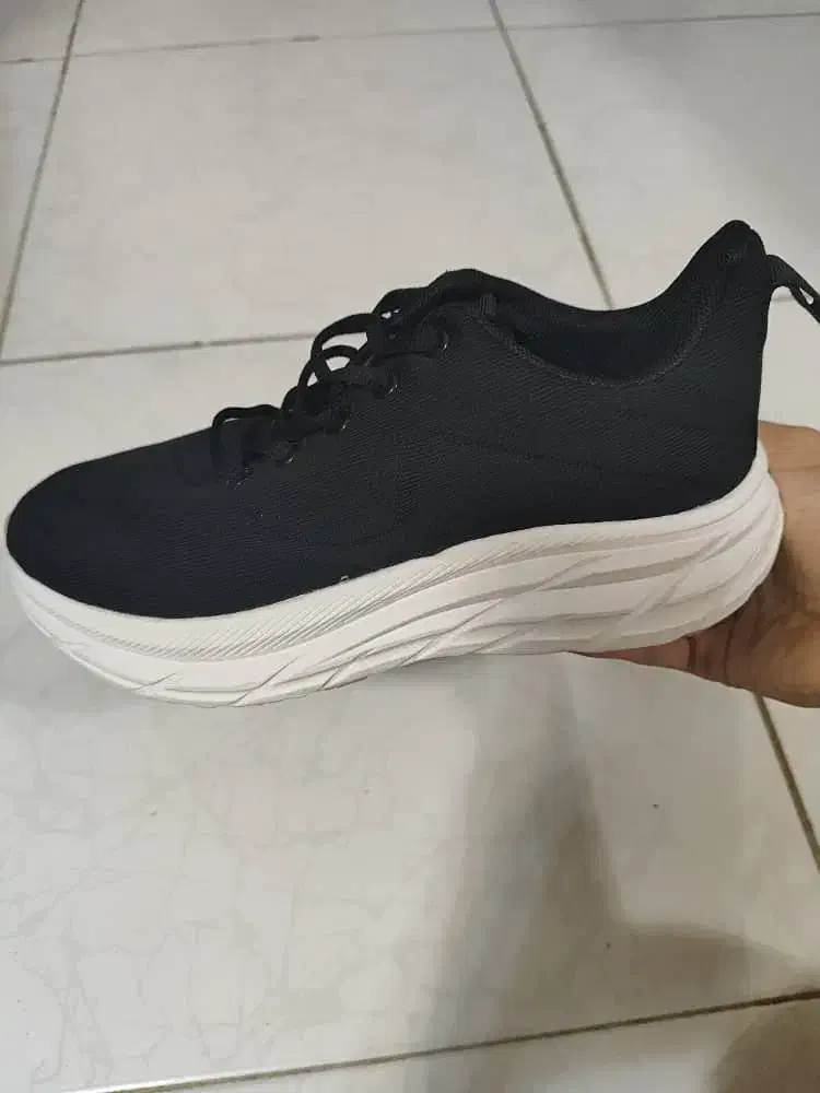 کتونی خارجی سفارش چین اورجینال|کیف، کفش، کمربند|بندر انزلی, پردیس|دیوار