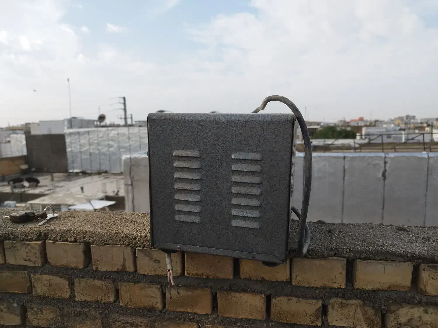 یک دستگاه شارزرولتاژ 220به پایین|ماشینآلات صنعتی|بهبهان, |دیوار