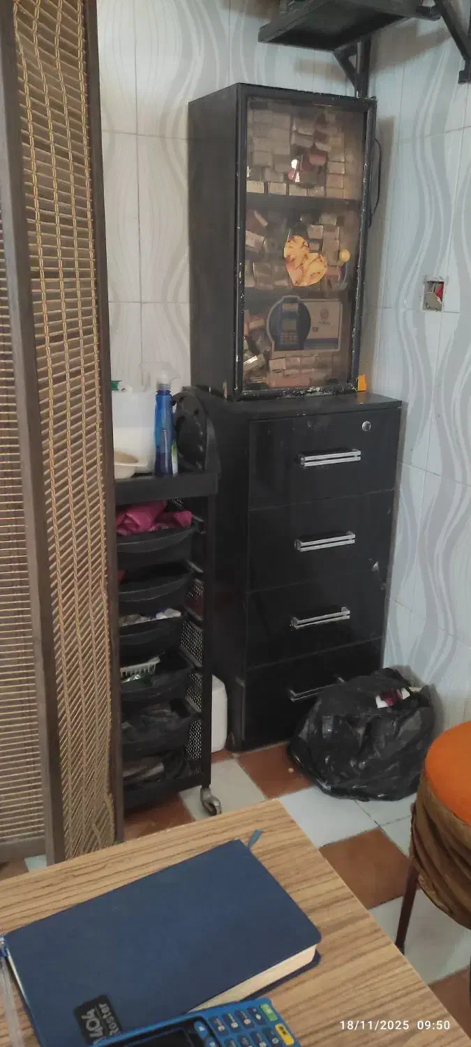 وسایل سالنی در حد نو|آرایشگاه و سالن‌های زیبایی|اهواز, مجاهد|دیوار