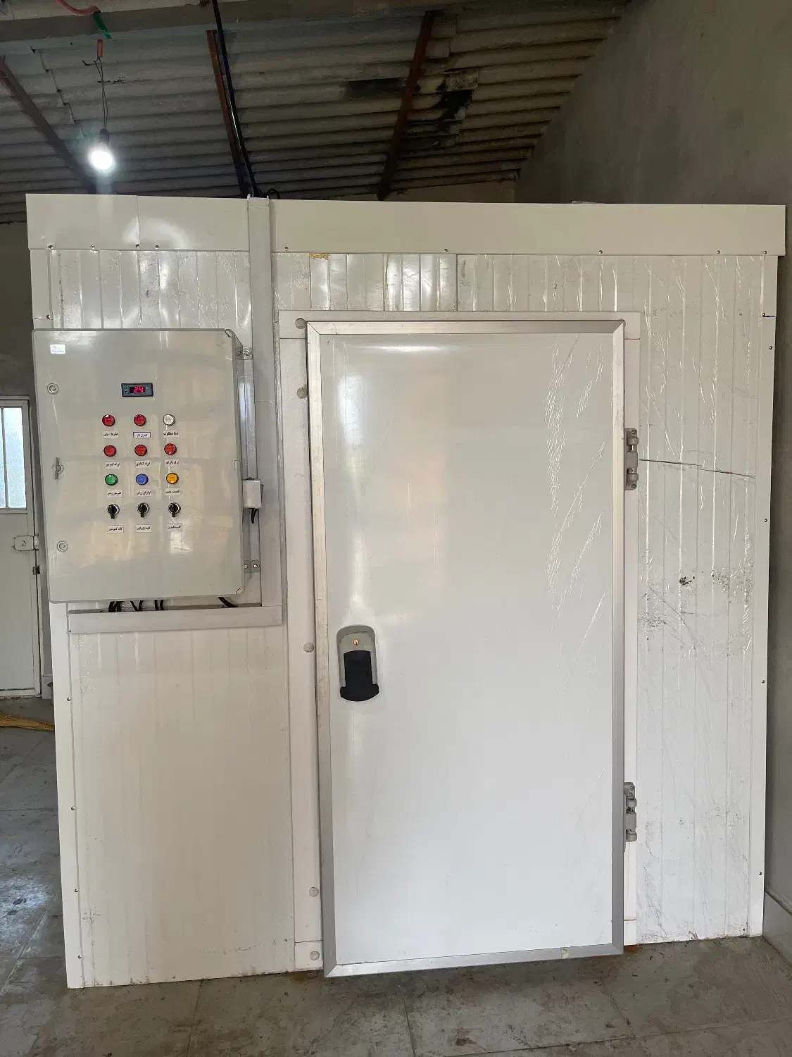 یخچال ۴/۵تن زیر صفر نو و سالم|عمدهفروشی|آستانه سرا, |دیوار