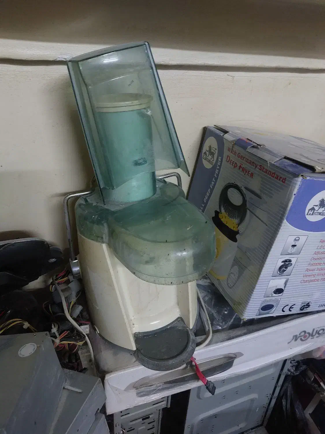 اب میوه گیری|آبمیوه‌گیر و آب‌مرکبات‌گیر|رانکوه, |دیوار