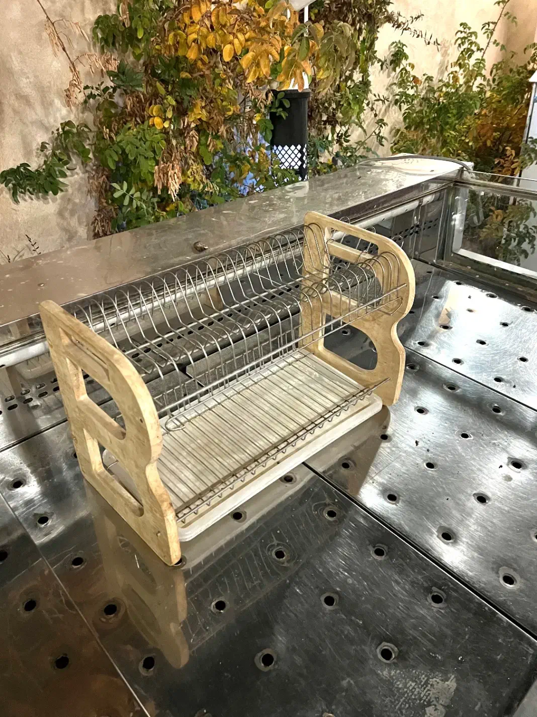 سبد آبچکان|آب‌چکان و نظم‌دهنده ظروف|مشهد, اقبال|دیوار