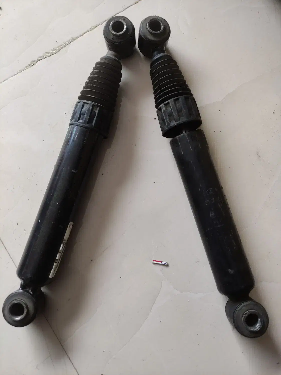 دوجفت کمک فنر عقب پژو وماشین های ایرانخودرو|قطعات یدکی و لوازم جانبی|شاهینشهر, شهرک گلدیس|دیوار