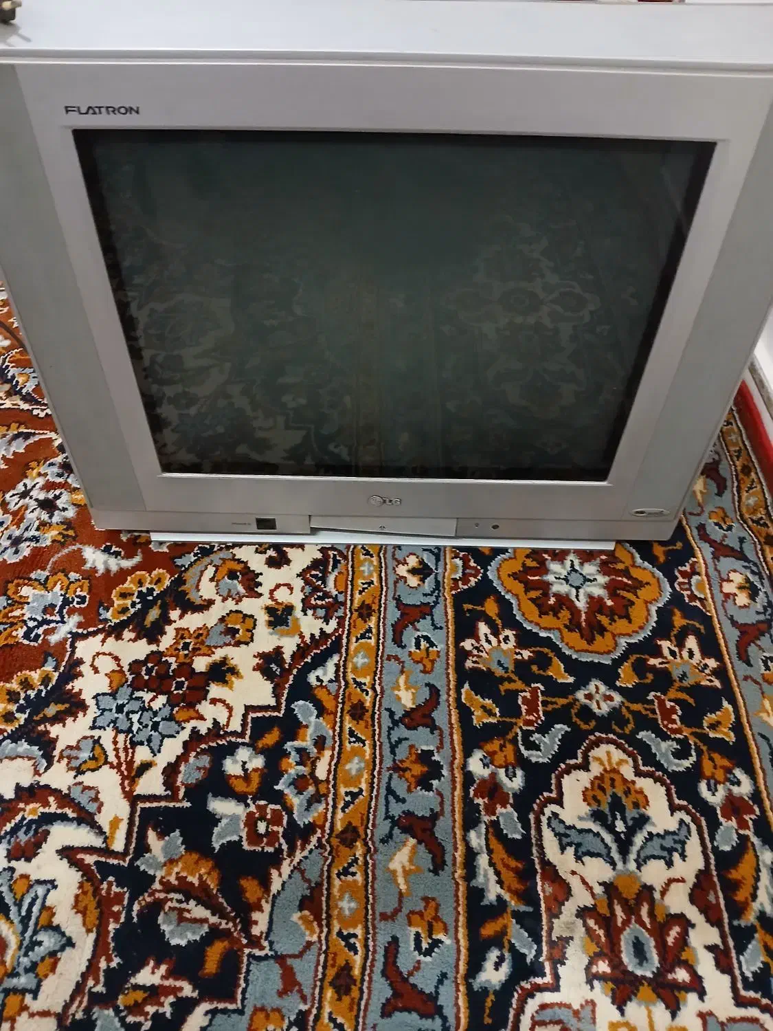 تلویزیون ۲۱ اینچ|تلویزیون و پروژکتور|بروجرد, |دیوار