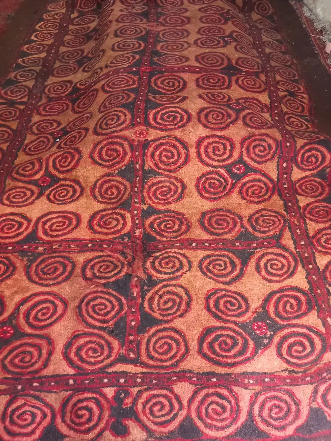 نمد فرش ۹ متری در حد نو|گلیم، جاجیم، گبه|شیراز, پودنک|دیوار