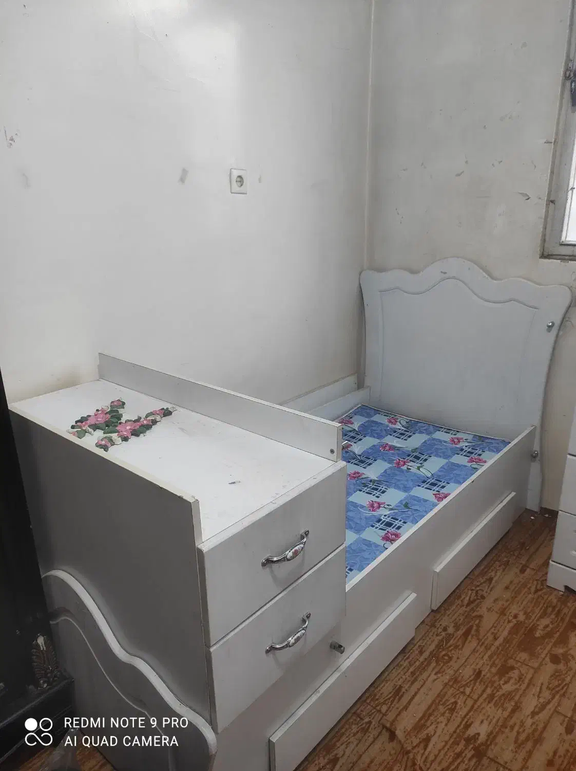 سرویس خواب نوزاد نوجوان همراه دو عدد کمد|تخت و سرویس خواب|قرچک, زیبا شهر|دیوار