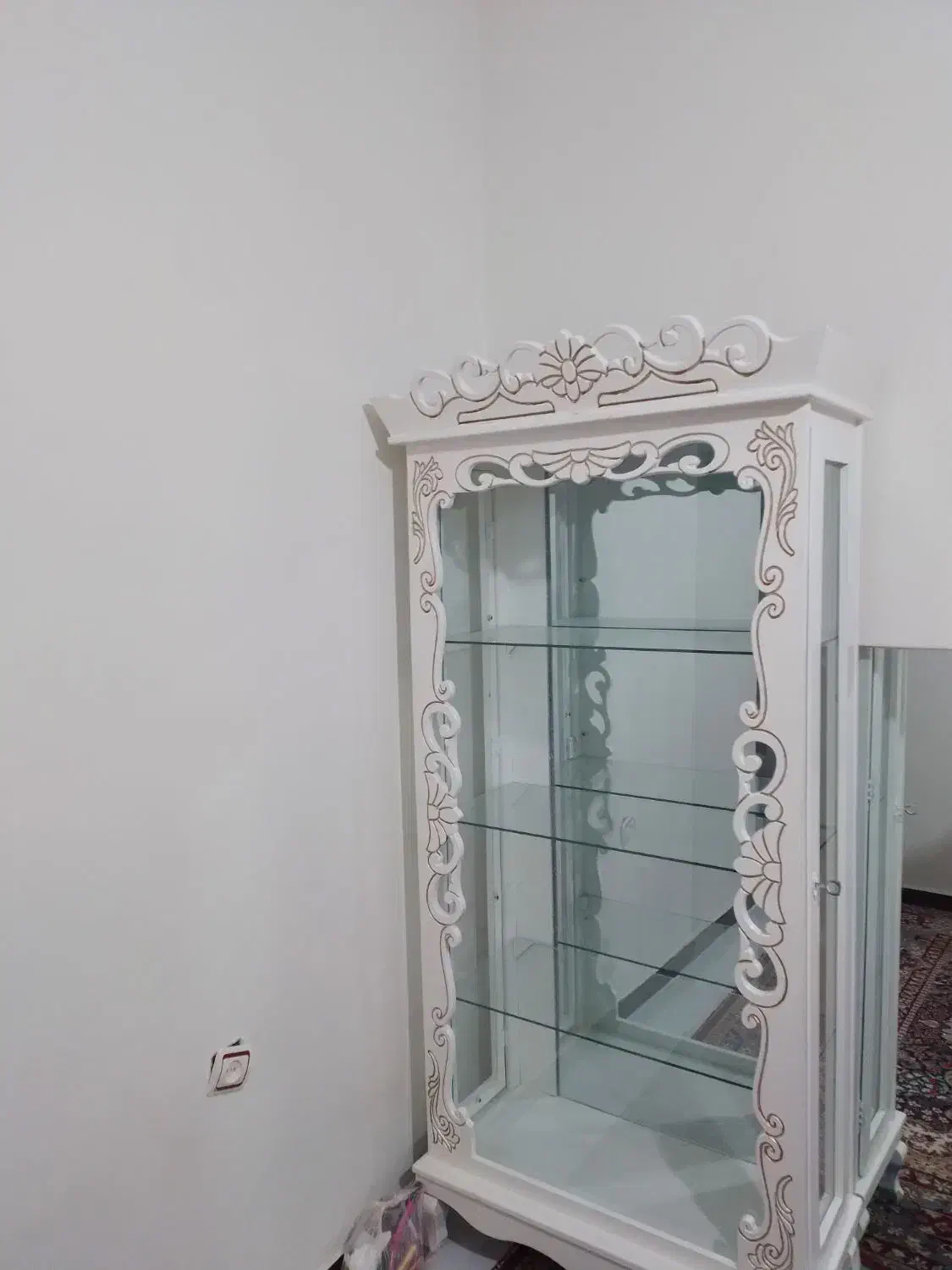 بوفه|بوفه، ویترین، کنسول|خاوه, |دیوار