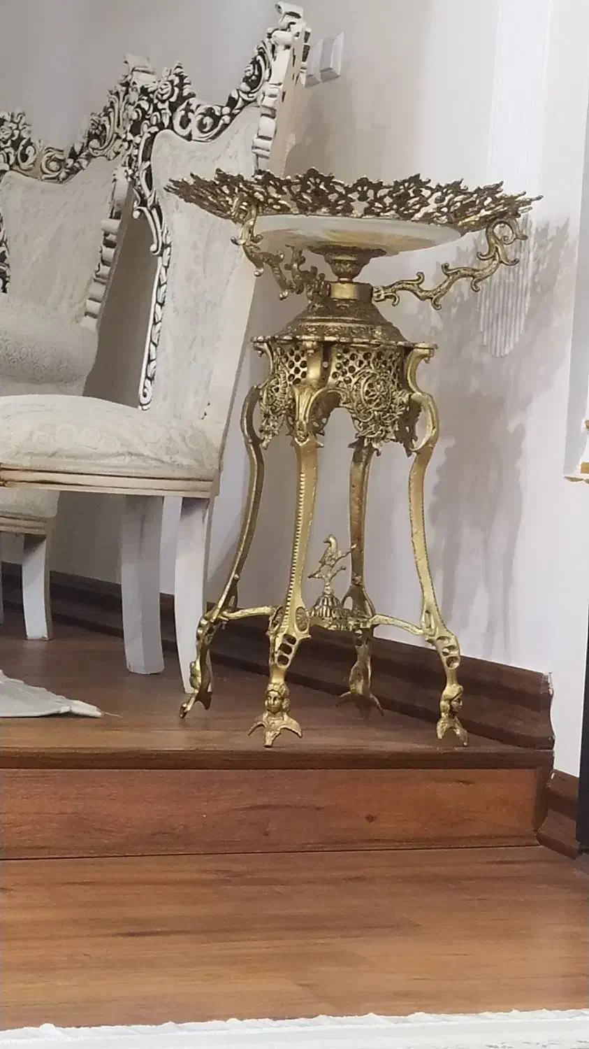 فروش لوازم منزل در حد نو و کم کار کرده|میز تلویزیون|فلارد, |دیوار