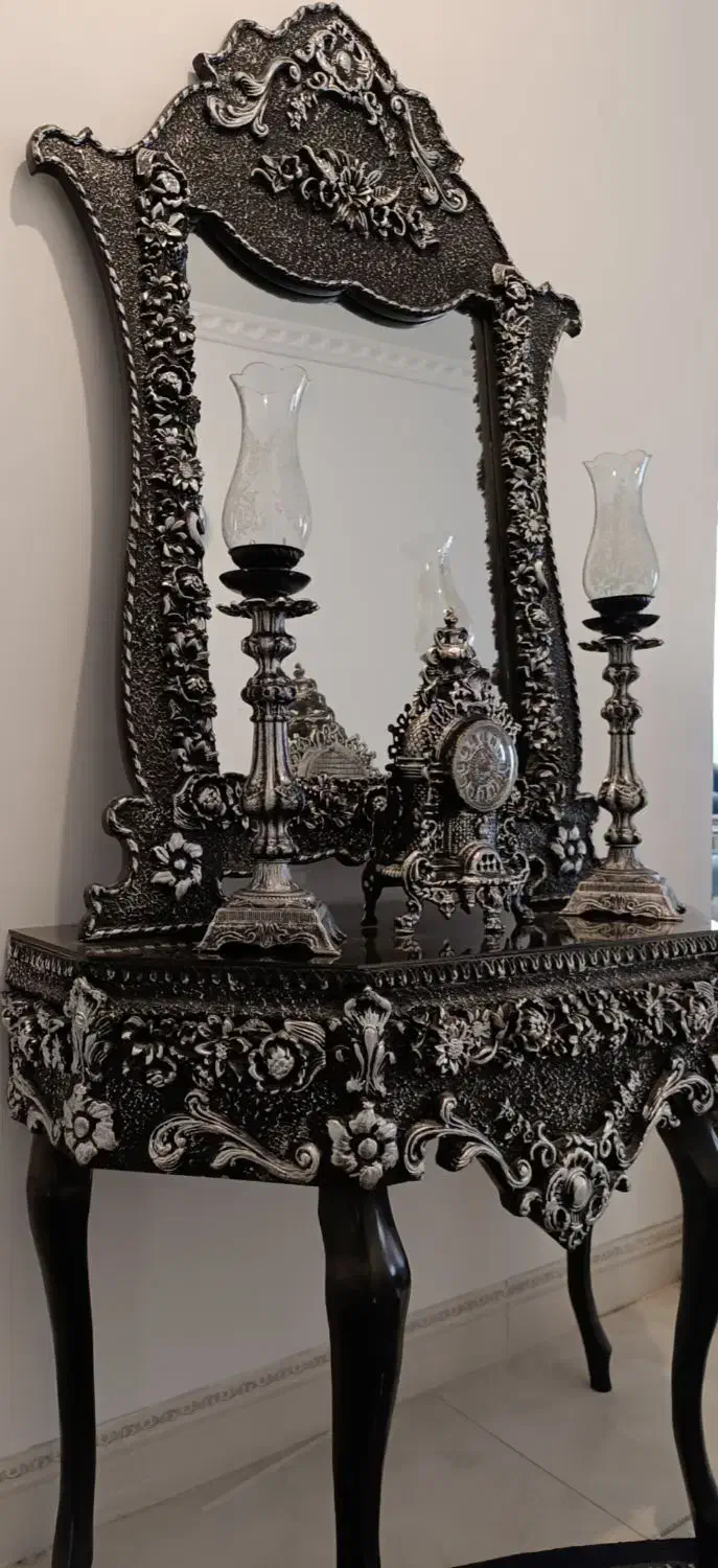 آینه کنسول جنس میز چوبی|بوفه، ویترین، کنسول|زرند, |دیوار