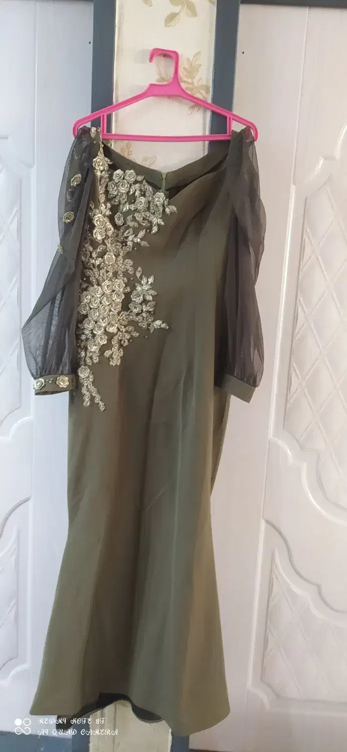 پیراهن مجلسی دو عدد|لباس|تربت‌حیدریه, ده پائین|دیوار