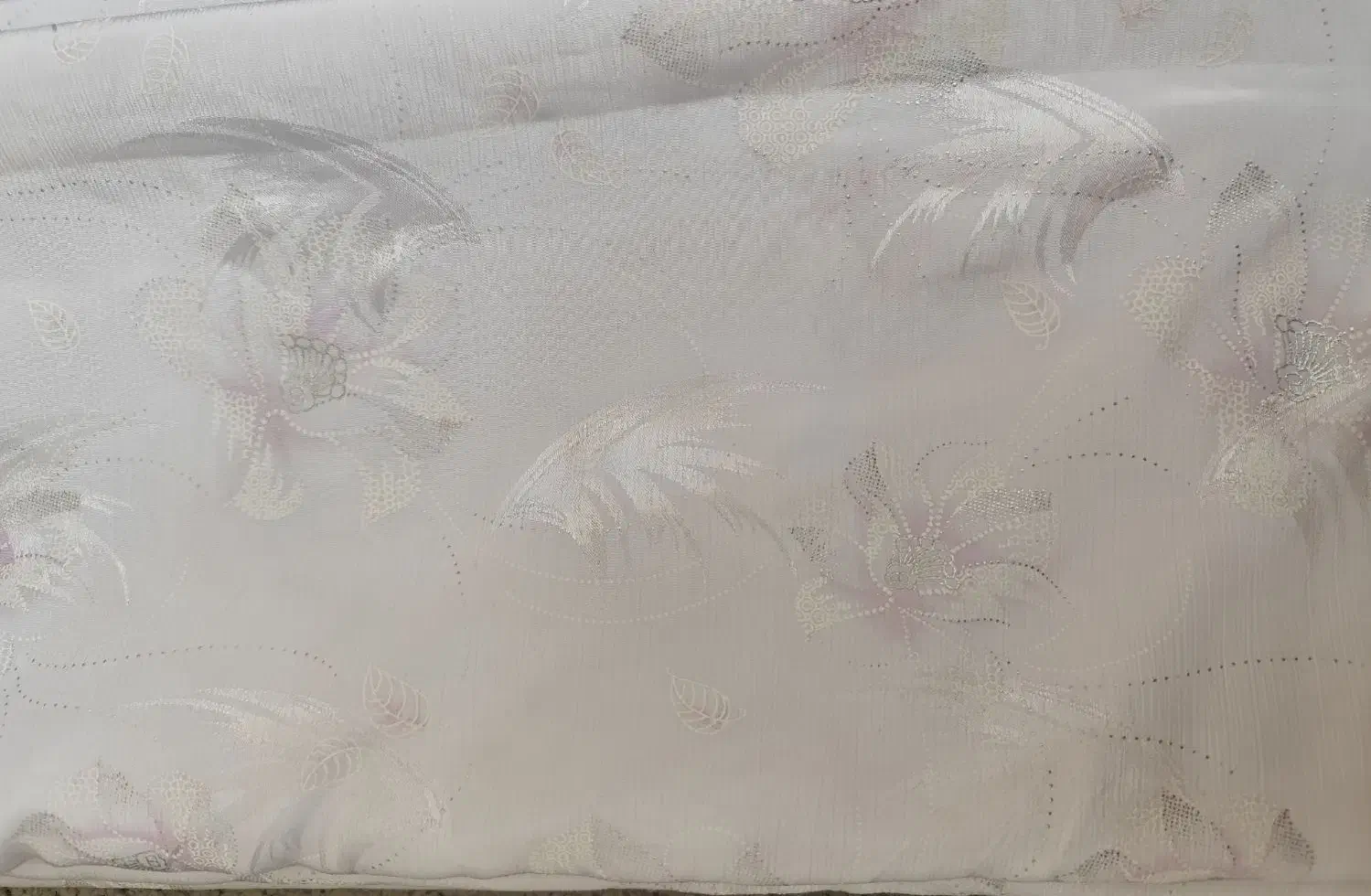 چادر عروس نو نو|لباس|قم, امامزاده ابراهیم|دیوار