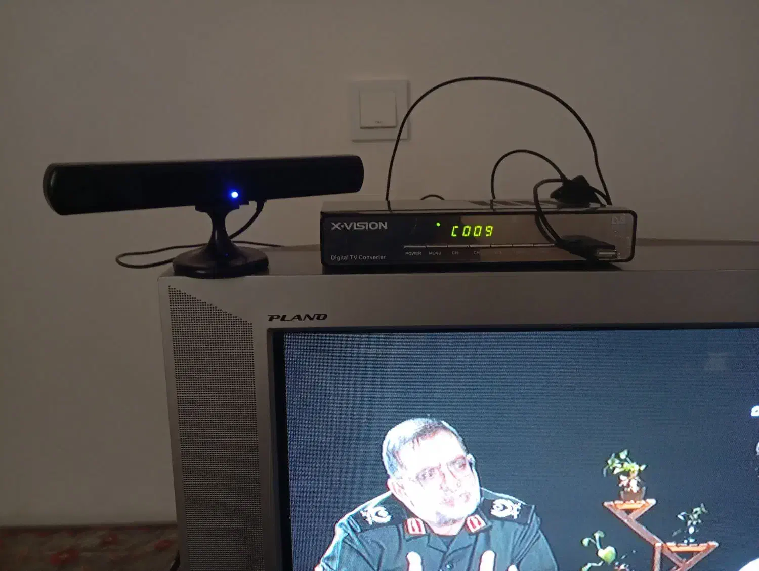 دستگاه دیجیتال ایکس ویژن|صوتی و تصویری|تویسرکان, |دیوار