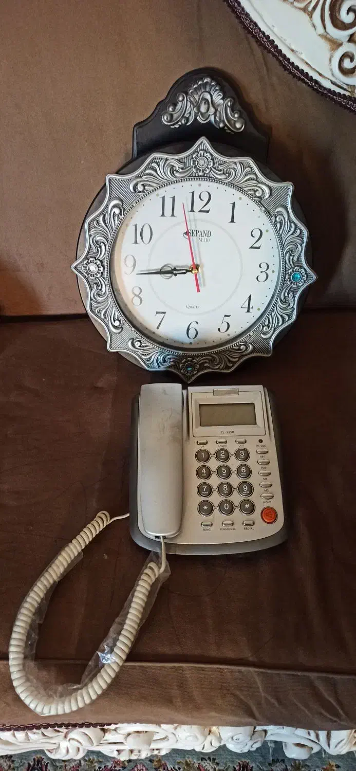 ساعت و ت ل ف ن جفتش۴۰۰|ساعت دیواری و تزئینی|اشتهارد, |دیوار