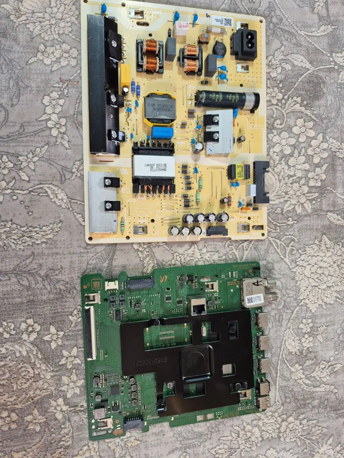 برد و متعلقات تلویزیون سامسونگ۶۵ اینچ|تلویزیون و پروژکتور|بندر ماهشهر, |دیوار