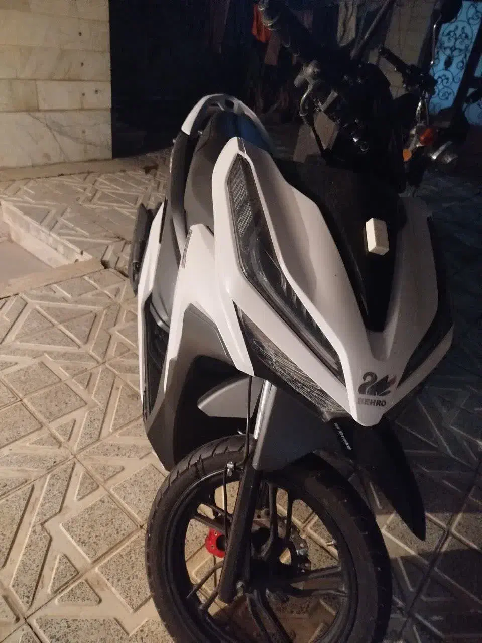 موتور کلیک|موتورسیکلت|پیشوا, |دیوار