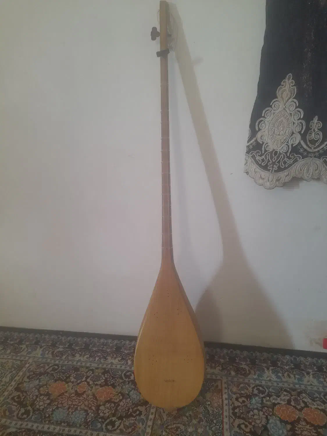 دوتار خوش صدا|سازهای سنتی|بجنورد, |دیوار