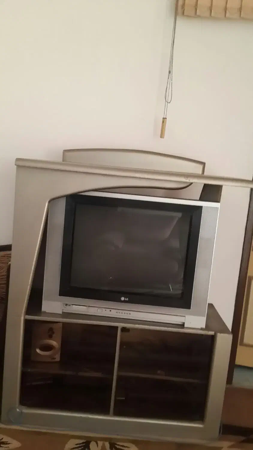 فروش تلویزیون 30 اینچ|تلویزیون و پروژکتور|کازرون, |دیوار