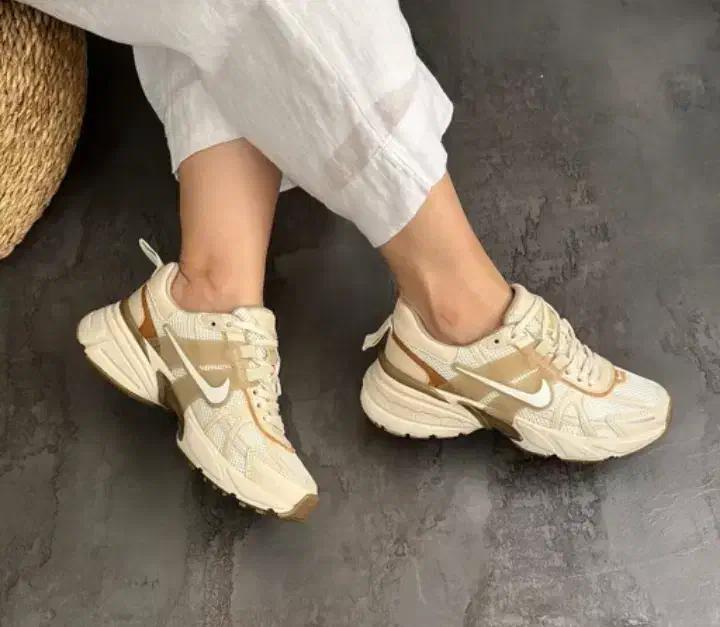 نایک وی تو کی ترند خارجی بهترین کیفیت بازار|کیف، کفش، کمربند|اردبیل, |دیوار