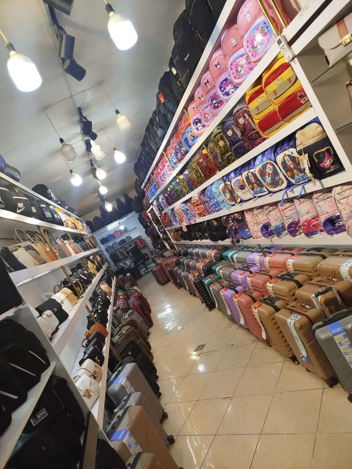 کیف کوله چمدان فروشگاه کیف نگین|کیف، کفش، کمربند|مشهد, خواجه ربیع|دیوار