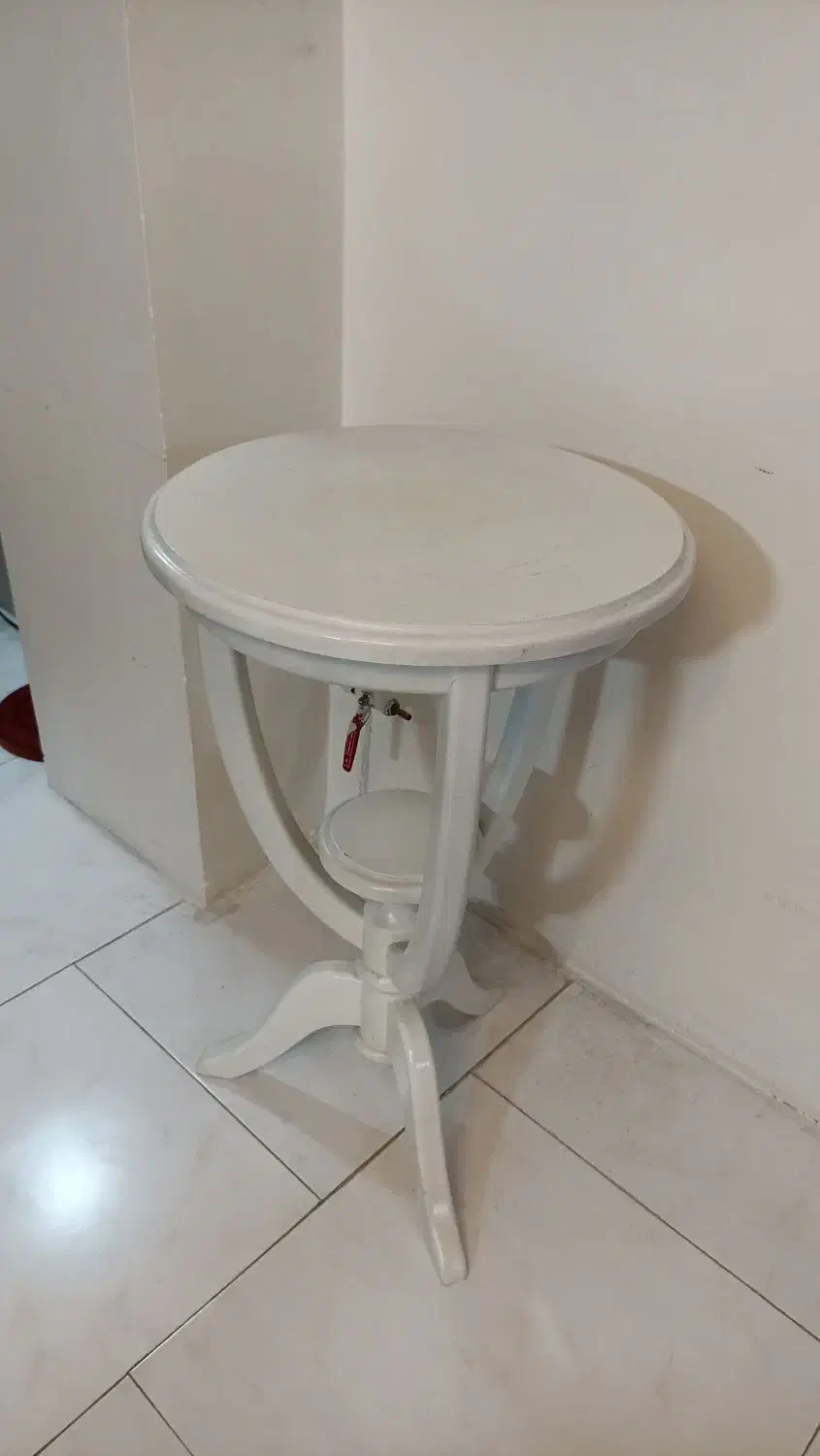 میز آباژور و تلفن|میز تلفن|پرند, فاز ۱|دیوار