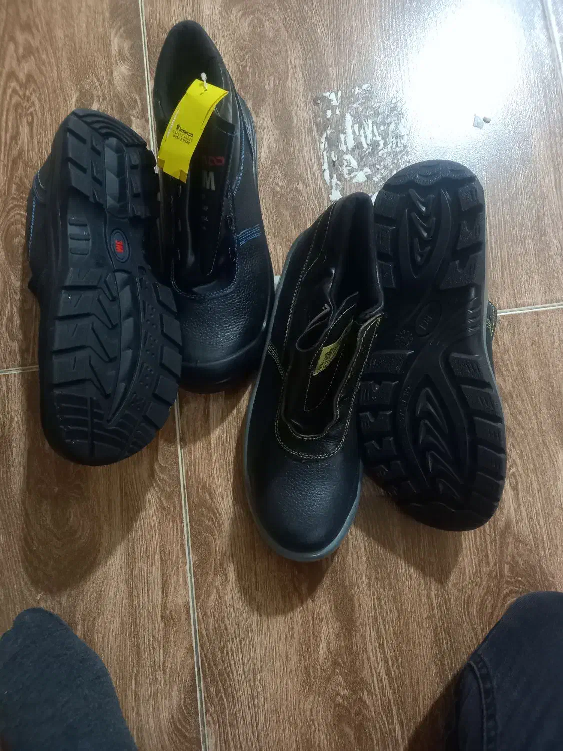 کفش ایمنی نو نو ۴۳/۴۴|کیف، کفش، کمربند|میانه, |دیوار